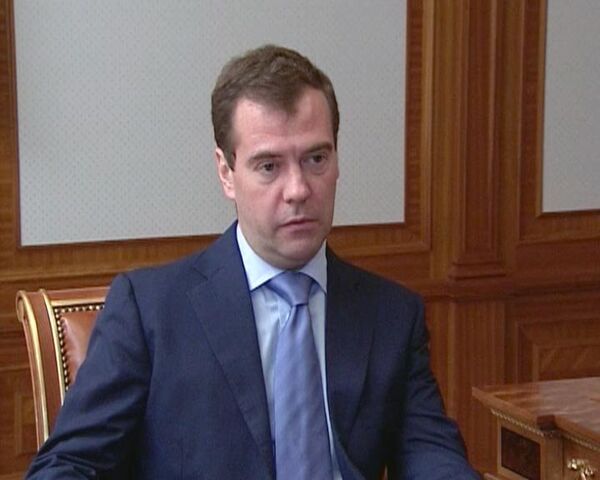 В детских лагерях необходимо провести тотальную ревизию - Медведев