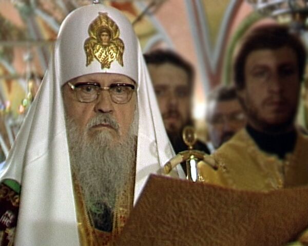 Патриарх Пимен на богослужении в честь 1000-летия Крещения Руси. 1988 год