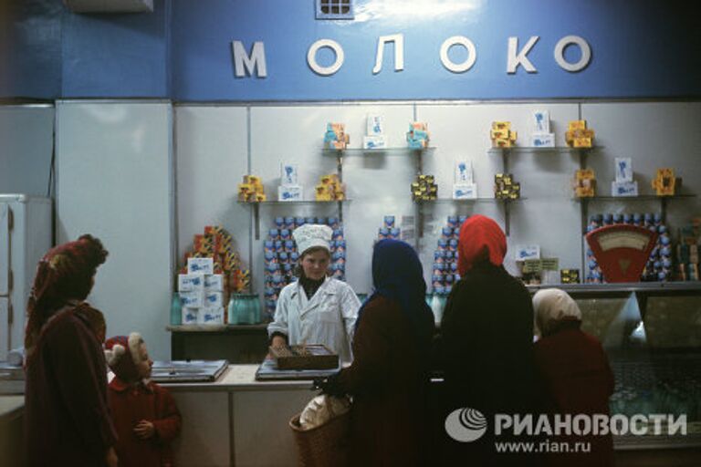 В продуктовом магазине