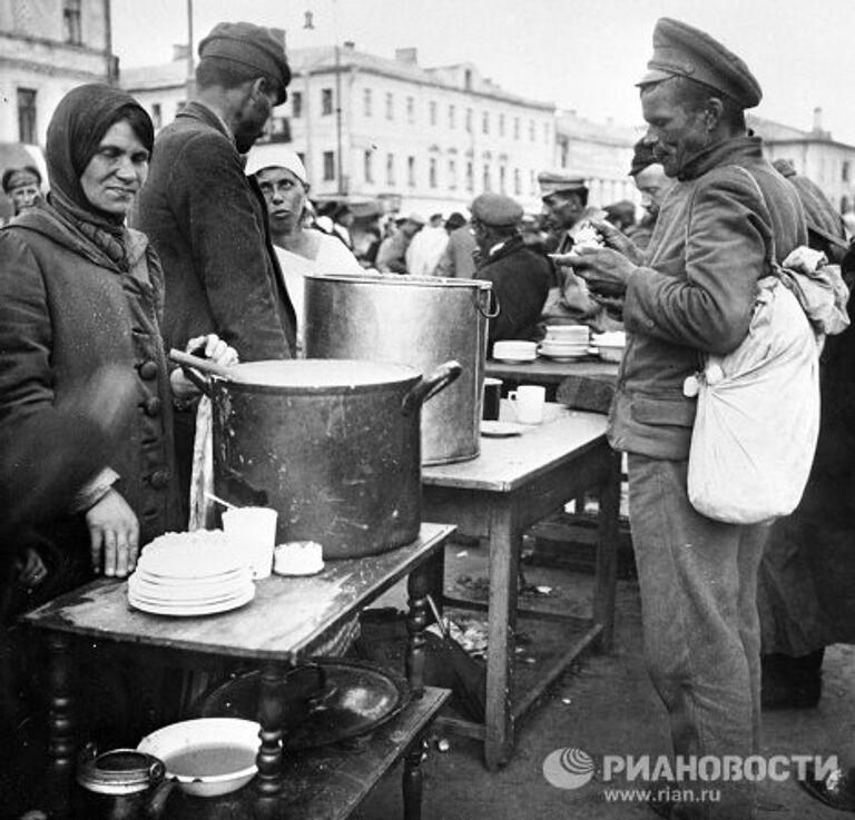 Торговля на Сухаревском рынке