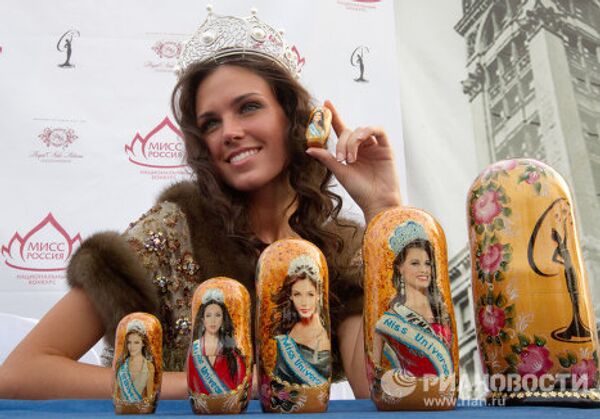 Пресс-конференция, посвященная отъезду Мисс Россия - 2010 Ирины Антоненко на конкурс Мисс Вселенная