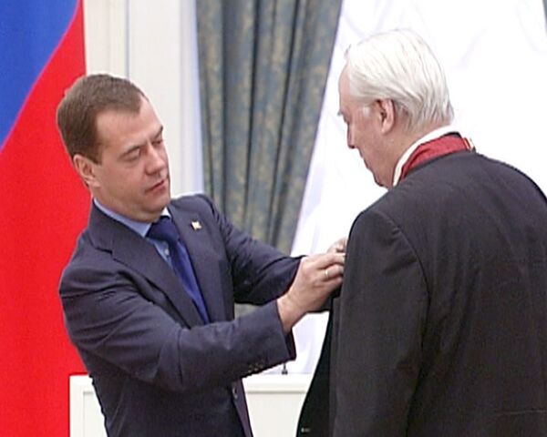 Медведеву ученые указали направления для инноваций