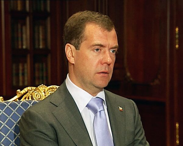 Медведеву доложили об итогах проверки по делу о танцующем мосте