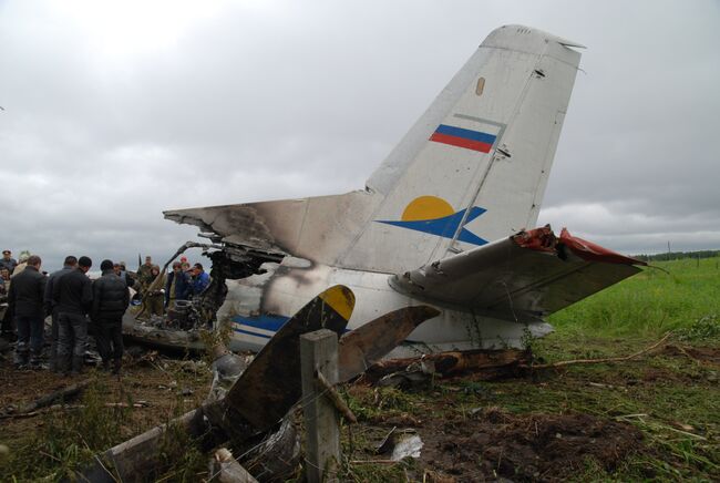 На месте крушения самолета Ан-24 в Красноярском крае