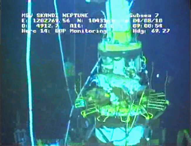 Работы BP по остановке утечки нефти в Мексиканском заливе