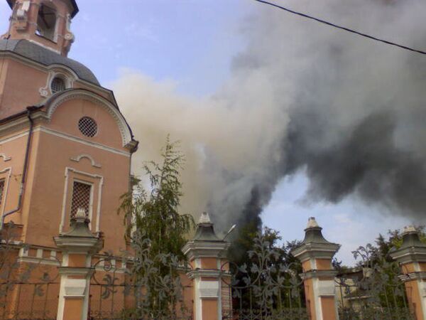  В Москве горит церковь Петра и Павла