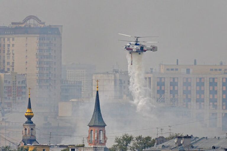 Пожар в храме святых апостолов Петра и Павла в центре Москвы