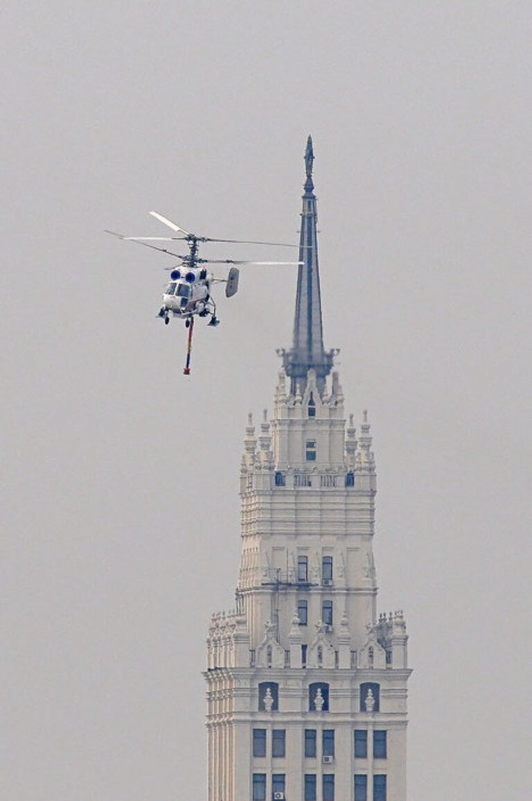 Пожар в храме святых апостолов Петра и Павла в центре Москвы