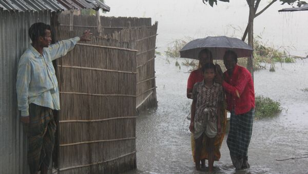 Проливной дождь в Бангладеш. Архивное фото