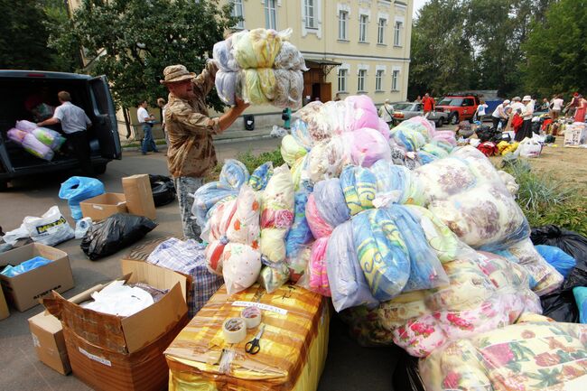 Пункт сбора вещей для погорельцев