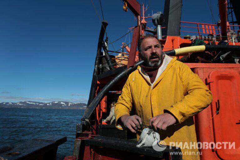 Экспедиция морского спасательного буксира МЧС Неотразимый в район архипелага Новая Земля