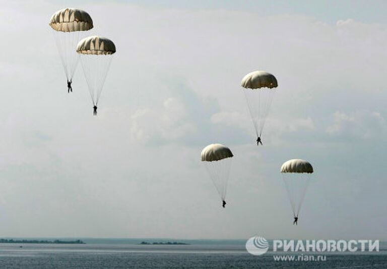 Международный салон гражданской авиации и воздухоплавания ИнтерАэроКом. Санкт-Петербург 2010