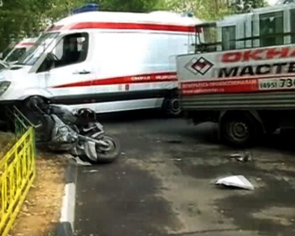 Авария в Москве, пострадал мотоциклист