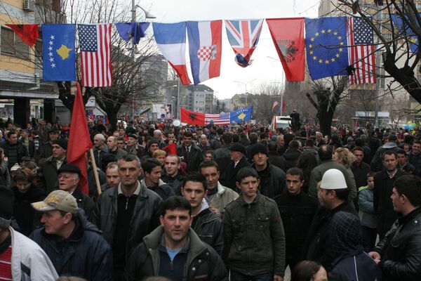 Празднование дня Независимости Косово 17 февраля 2010 г. Архив