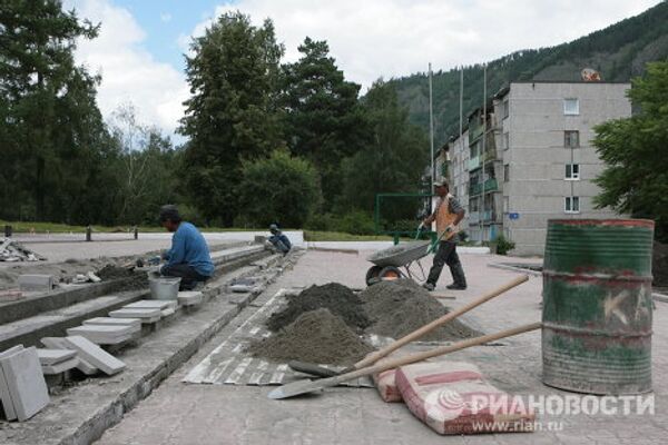 Реконструкция площади перед ДК Энергетик в поселке Черемушки
