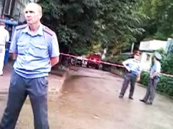 Милиция оцепила место взрыва в центре Пятигорска. Видео очевидца