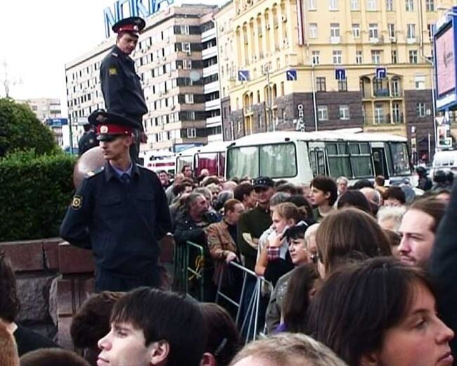 Массовый митинг в защиту Химкинского леса прошел на Пушкинской площади