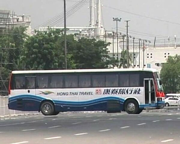 Уволенный полицейский захватил автобус с туристами