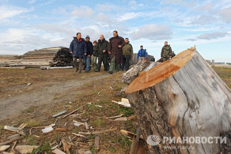 Рабочая поездка премьер-министра РФ Владимира Путина по Дальневосточному федеральному округу