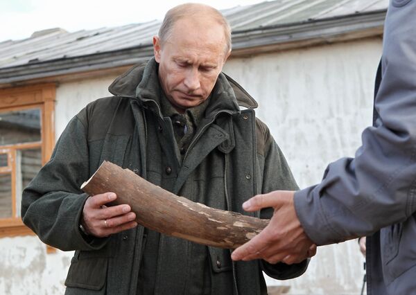 Рабочая поездка премьер-министра РФ Владимира Путина по Дальневосточному федеральному округу