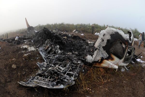 Пассажирский самолет разбился на северо-востоке Китая
