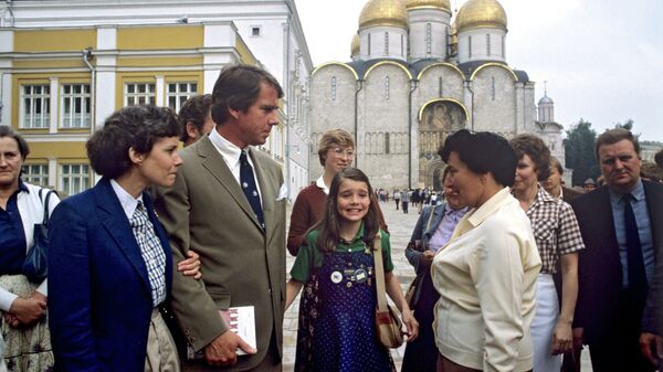 Саманта Смит с родителями на Соборной площади