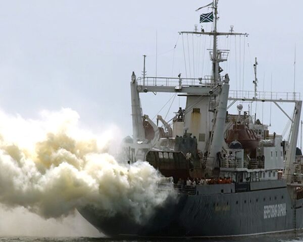 Пограничники пяти стран спасли пострадавших на горящем корабле
