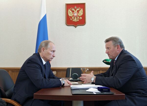 Премьер-министр РФ Владимир Путин провел рабочую встречу с Вячеславом Шпортом