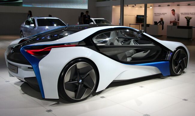 Концепт BMW Vision  на Московском международном автомобильном салоне 2010