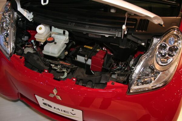 Под капотом электромобиля Mitsubishi i-MiEV - ММАС 2010