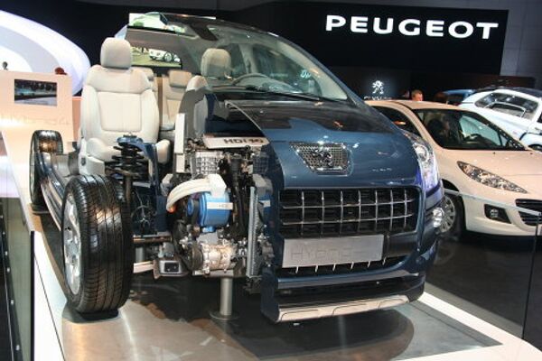 Peugeot 3008 Hybrid 4 должен стать первым коммерчески доступным дизельным гибридным автомобилем - ММАС 2010