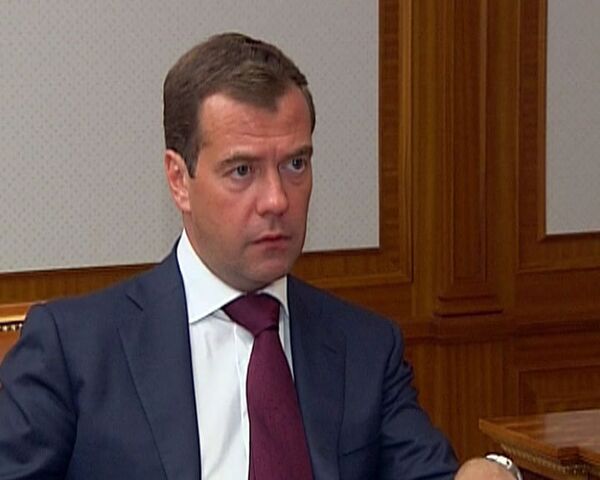 Зерно между регионами нужно поставлять мобильно – Медведев