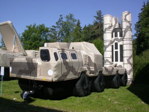 Надувные макеты военной техники появятся на вооружении российской армии