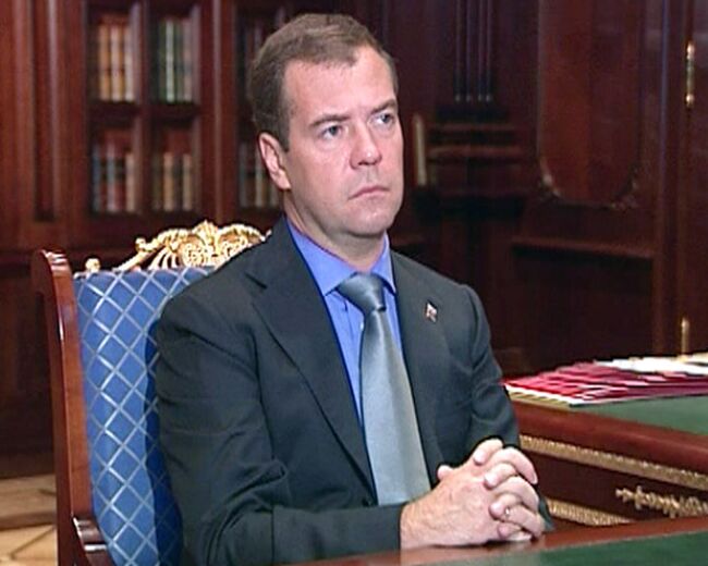 Погорельцам должен быть понятен механизм компенсации – Медведев