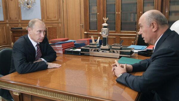 Премьер-министр РФ Владимир Путин провел рабочую встречу с Николаем Меркушкиным