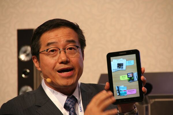 Samsung досрочно продала миллион планшетных компьютеров Galaxy Tab