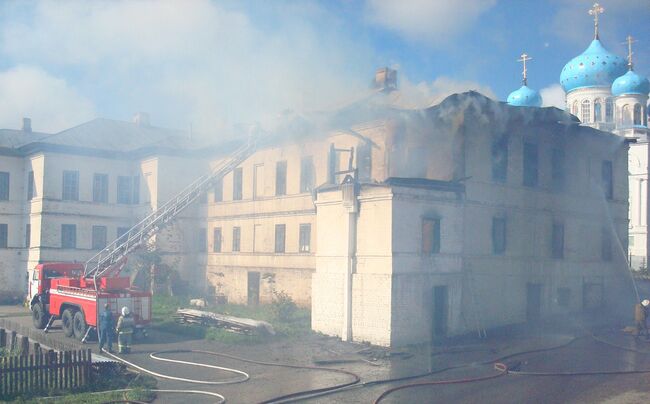 Пожар в мужском монастыре Авраамий Городецкий Костромской области