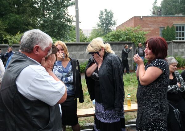Родственники пострадавших от взрыва во Владикавказе