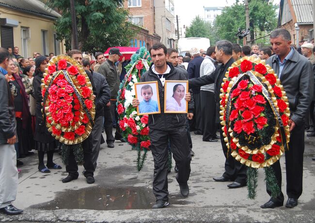 Прощание с погибшими в результате теракта во Владикавказе