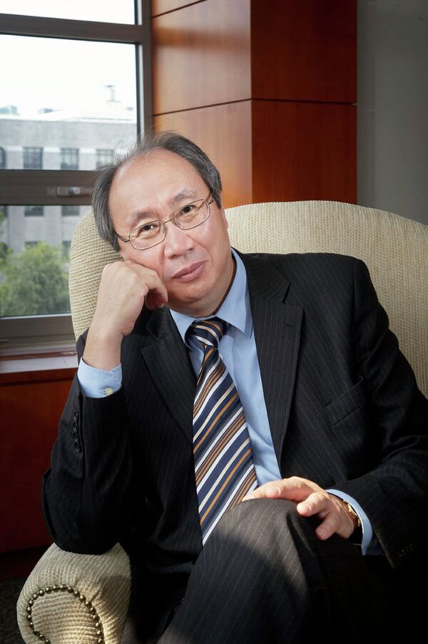 Директор Казахстанского института стратегических исследований Булат Султанов