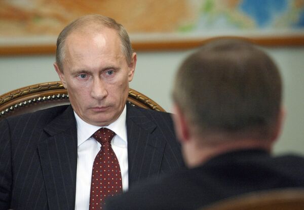 Премьер-министр РФ Владимир Путин провел рабочую встречу с Сергеем Васильевым