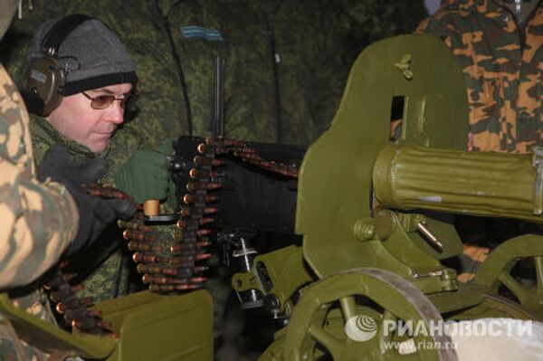 Дмитрий Медведев посетил полигон Выстрел в Подмосковье