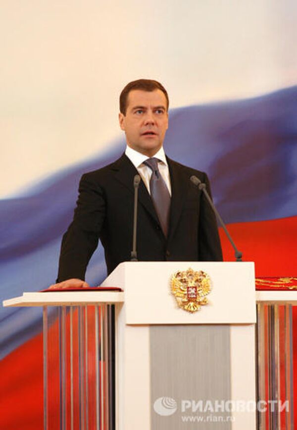 07 мая 2008. Дмитрий Медведев во время присяги на торжественной церемонии вступления в должность президента России. Архив