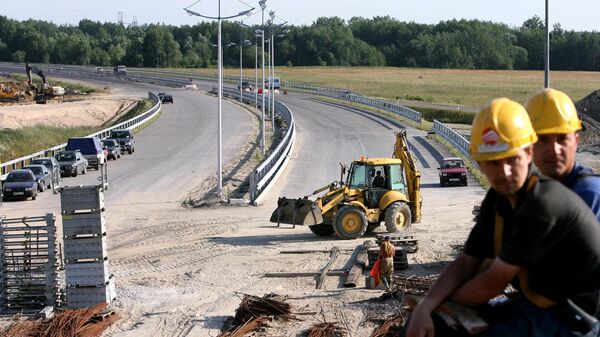 Завершаются строительные работы на скоростной трассе Калининград-Зеленоградск с подъездом к аэропорту Храброво