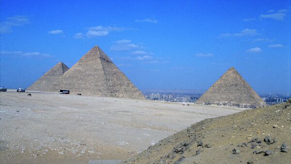 Пирамиды - наследие фараонов. Архивное фото