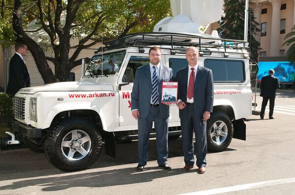 ATGroup и Land Rover представили Мобильный узел связи