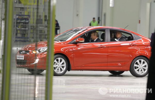 Владимир Путин на открытии завода Hyundai Motor в Санкт-Петербурге 
