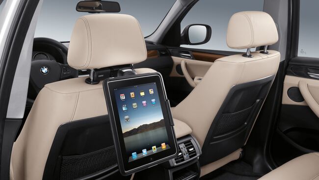 Крепление для iPad в салоне BMW