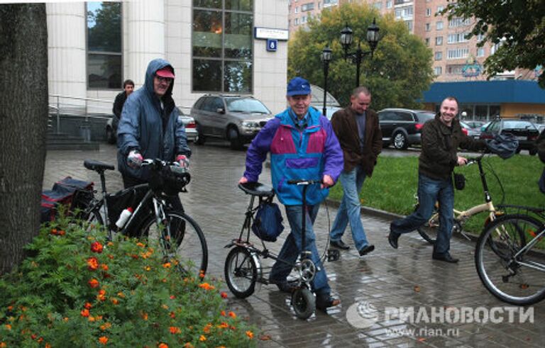 Российские чиновники в столичной подземке и на улицах города