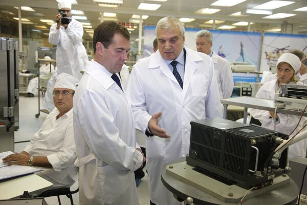 Президент РФ Д.Медведев посетил Раменский приборостроительный завод